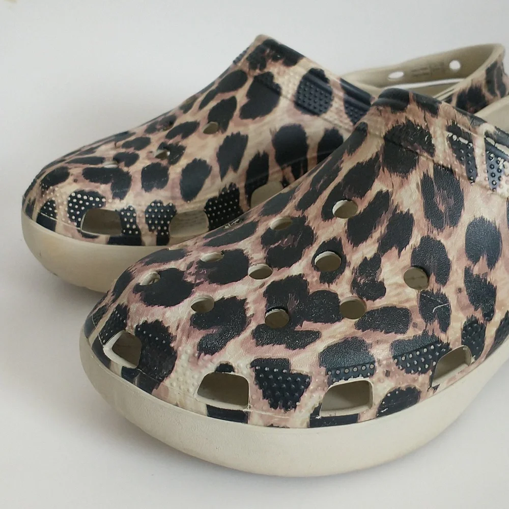 CROCS Platform Animal Print Comfort Clogs - Picture 3 of 12